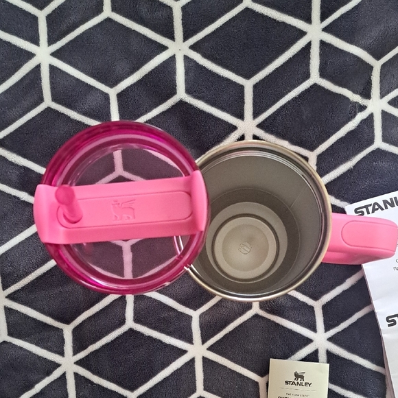 Stanley Wicked Pink Quencher Tumbler Water Bottle NEW NWT - Picture 3 of 10